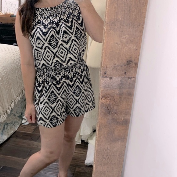 Speed control boho romper size large - Picture 2 of 8